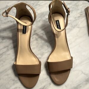 Nine West sandals size 8.5